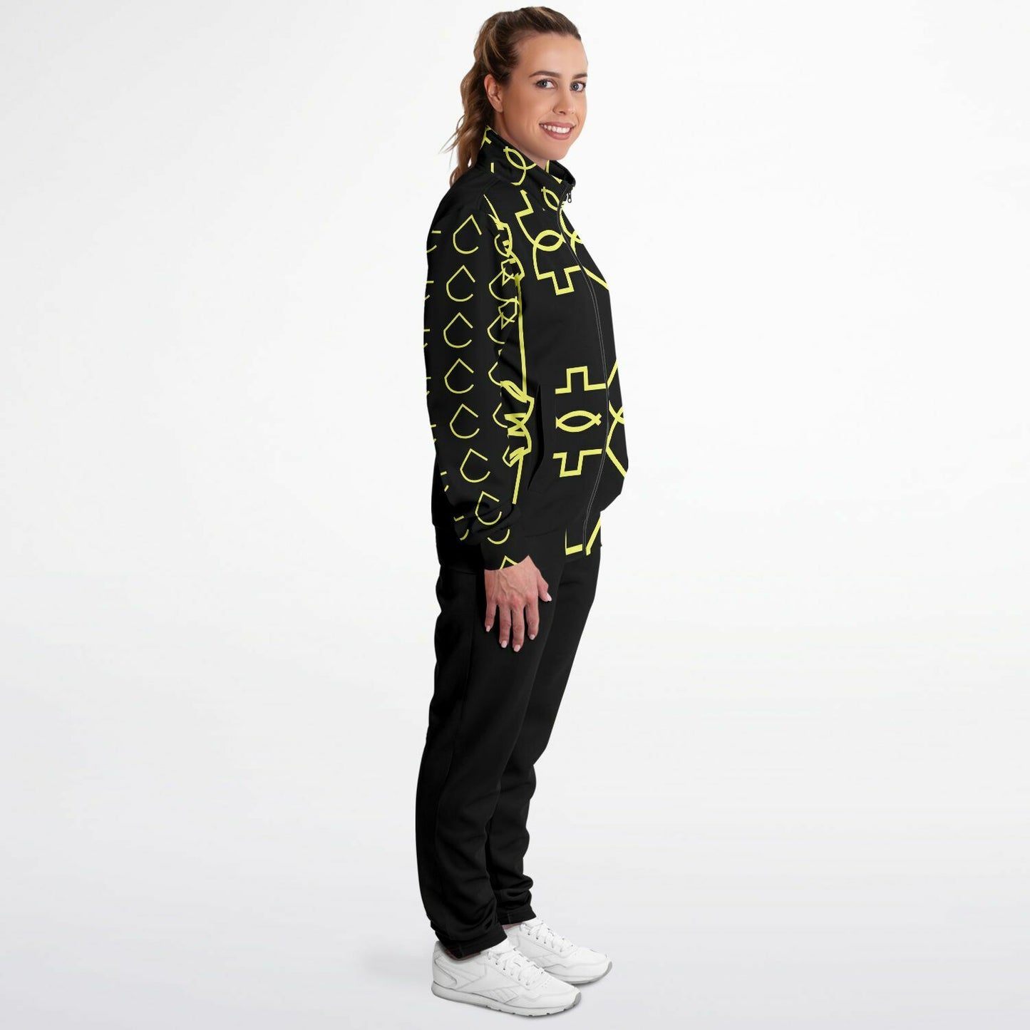 DEED Elements Sustainable Tracksuit – Stylish, Eco-Friendly, and Designed for Movement